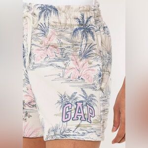 GAP Factory Women’s Tropical Print Shorts